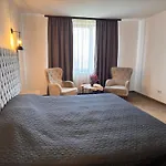 Eco Complex Albizia - Private With Garden & Terrace Near Byala