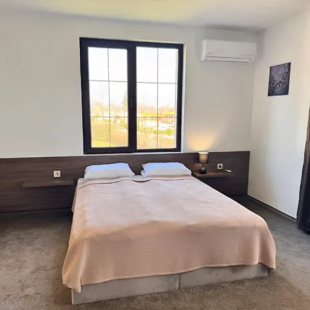 Eco Complex Albizia - Private With Garden & Terrace Near Byala Villa