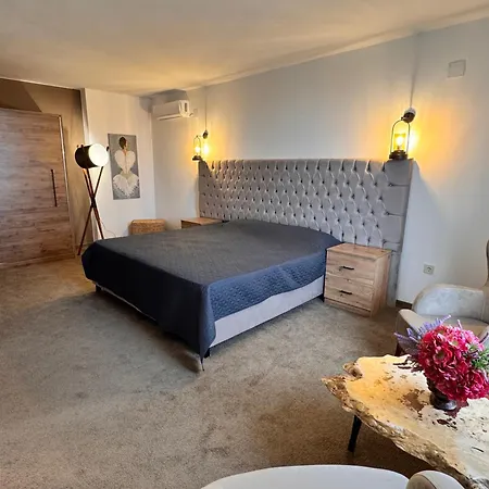 Eco Complex Albizia - Private With Garden & Terrace Near Byala *